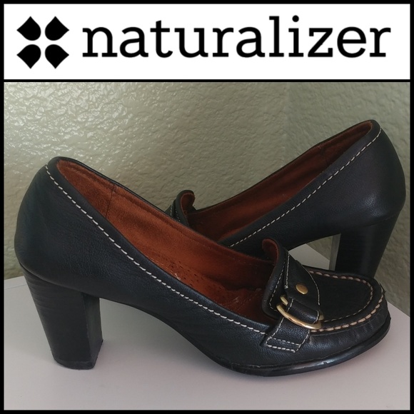 Used NATURALIZER Winsome Stacked Heels - Picture 1 of 5